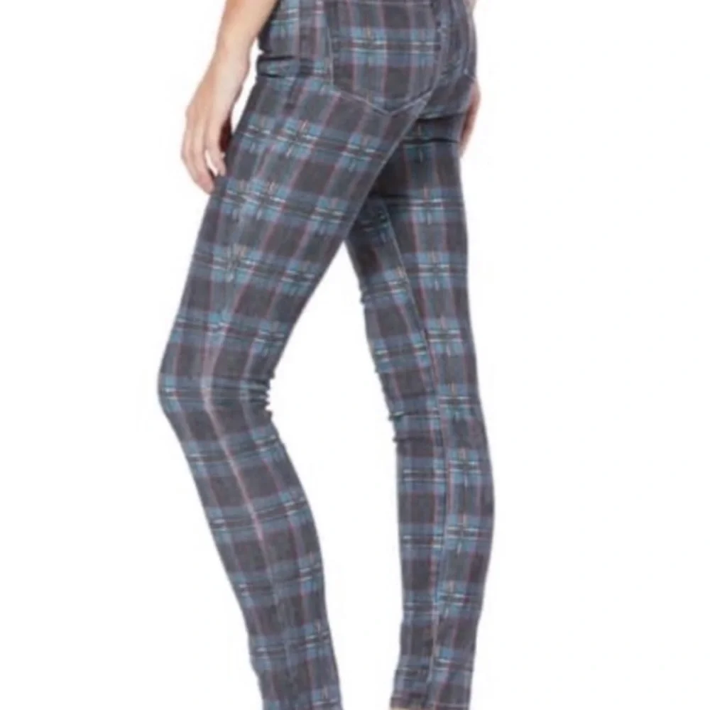 Paige size 25 Hoxton Ankle Black Atlantic Titan plaid jeans